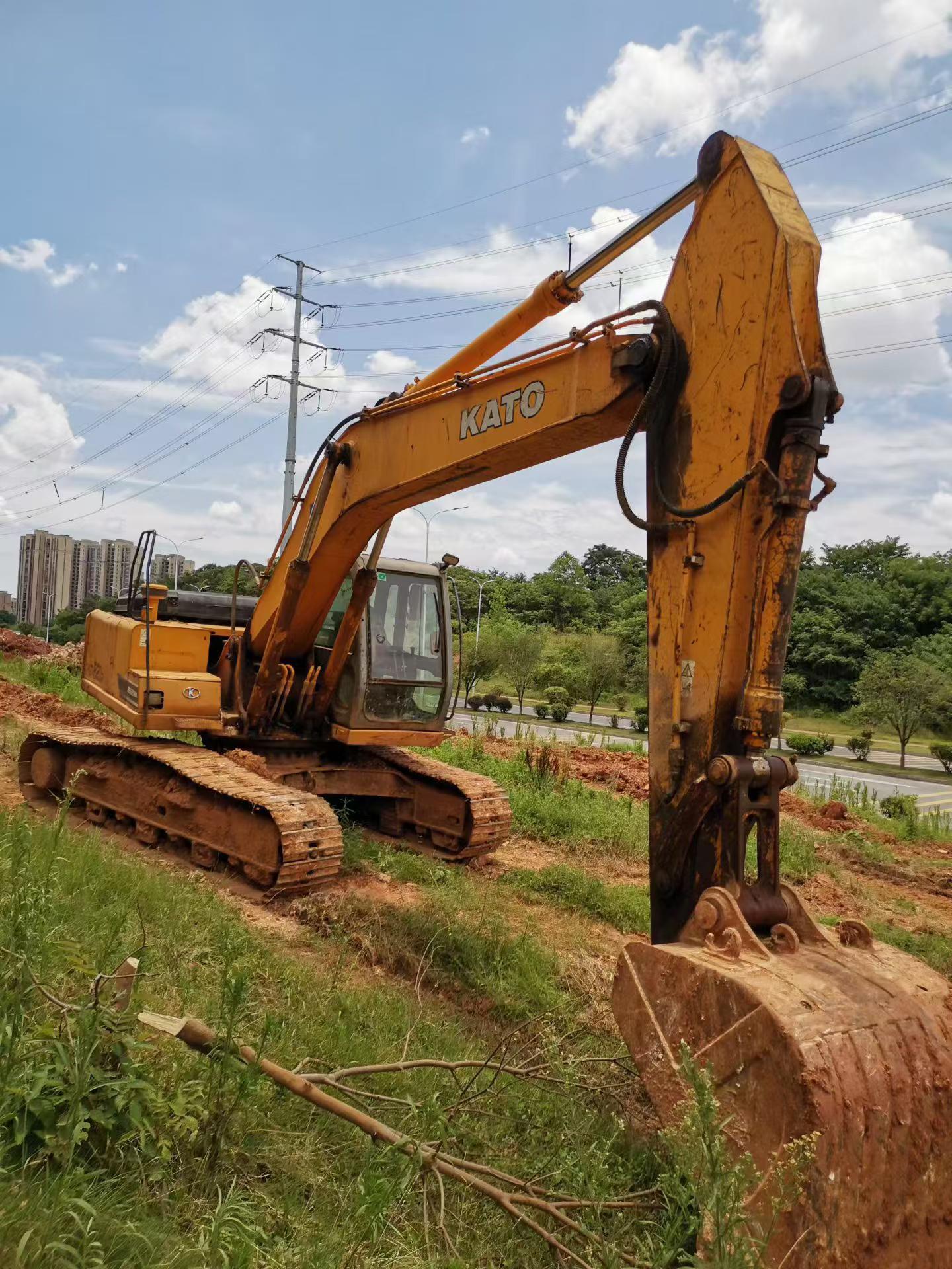 Buy Kato Used Excavator / 2 Buy Kato Used Excavator / 2