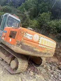Buy Hitachi EX200-3 Used Excavator / 2 Buy Hitachi EX200-3 Used Excavator / 2