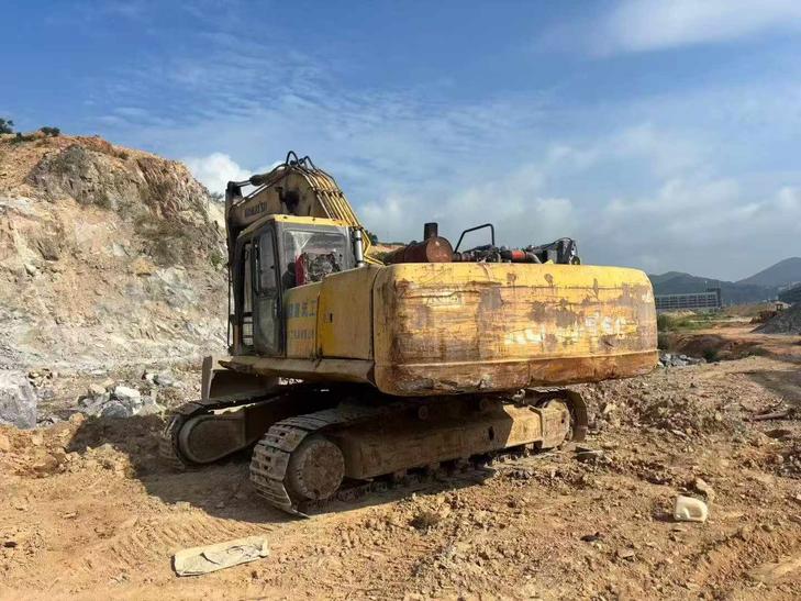 Buy Komatsu PC360-7 Used Excavator / 1