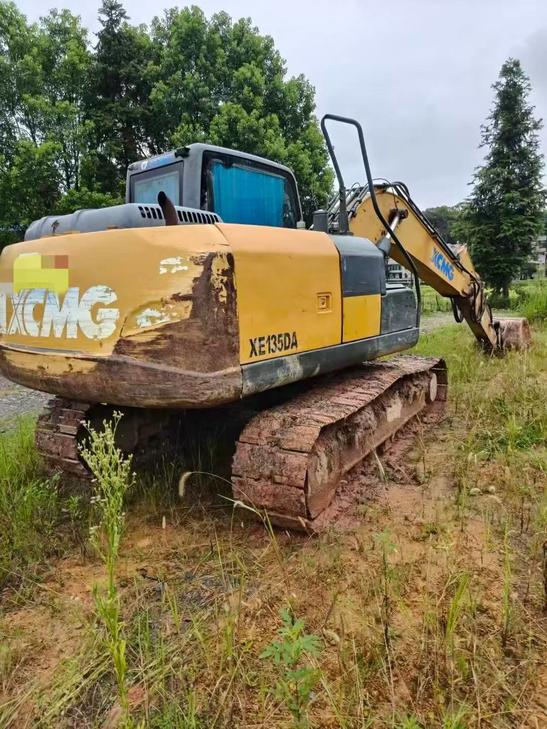 Buy XCMG XE135B Used Excavator / 1