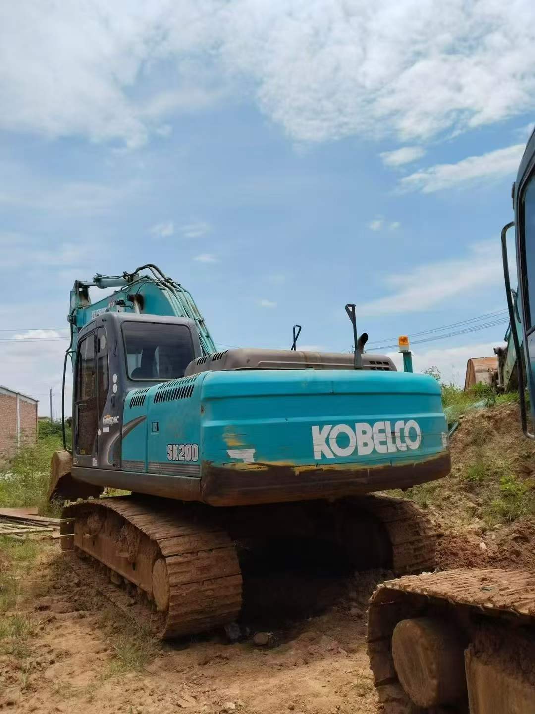 Buy Kobelco SK200-2 Used Excavator / 4 Buy Kobelco SK200-2 Used Excavator / 4