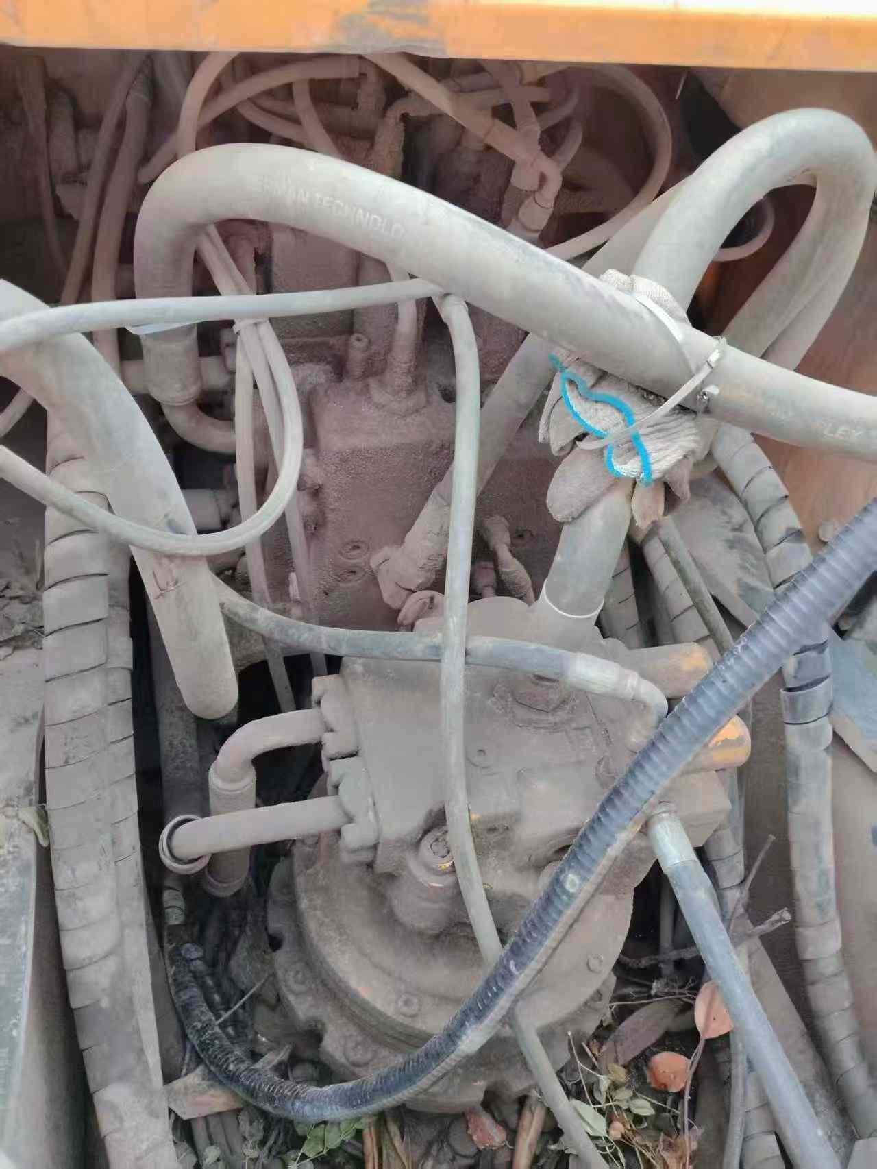 Buy Hyundai R215-7 Used Excavator / 2 Buy Hyundai R215-7 Used Excavator / 2