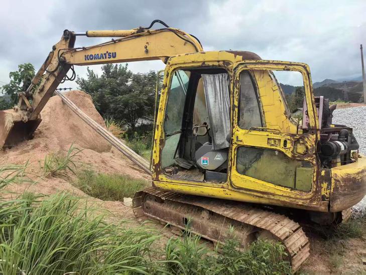 Buy Komatsu PC60-7 Used Excavator / 1