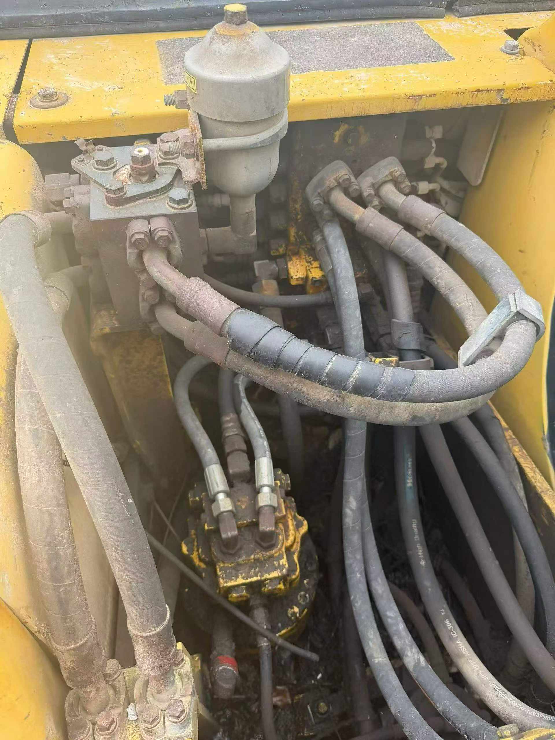 Buy Komatsu PC120-6E Used Excavator / 3 Buy Komatsu PC120-6E Used Excavator / 3