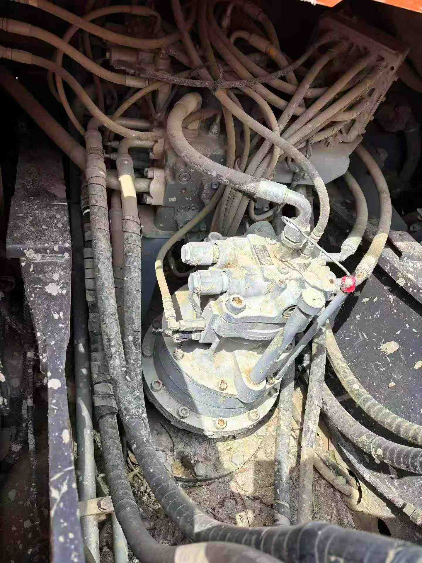 Buy Hitachi EX200-5 Used Excavator / 3 Buy Hitachi EX200-5 Used Excavator / 3