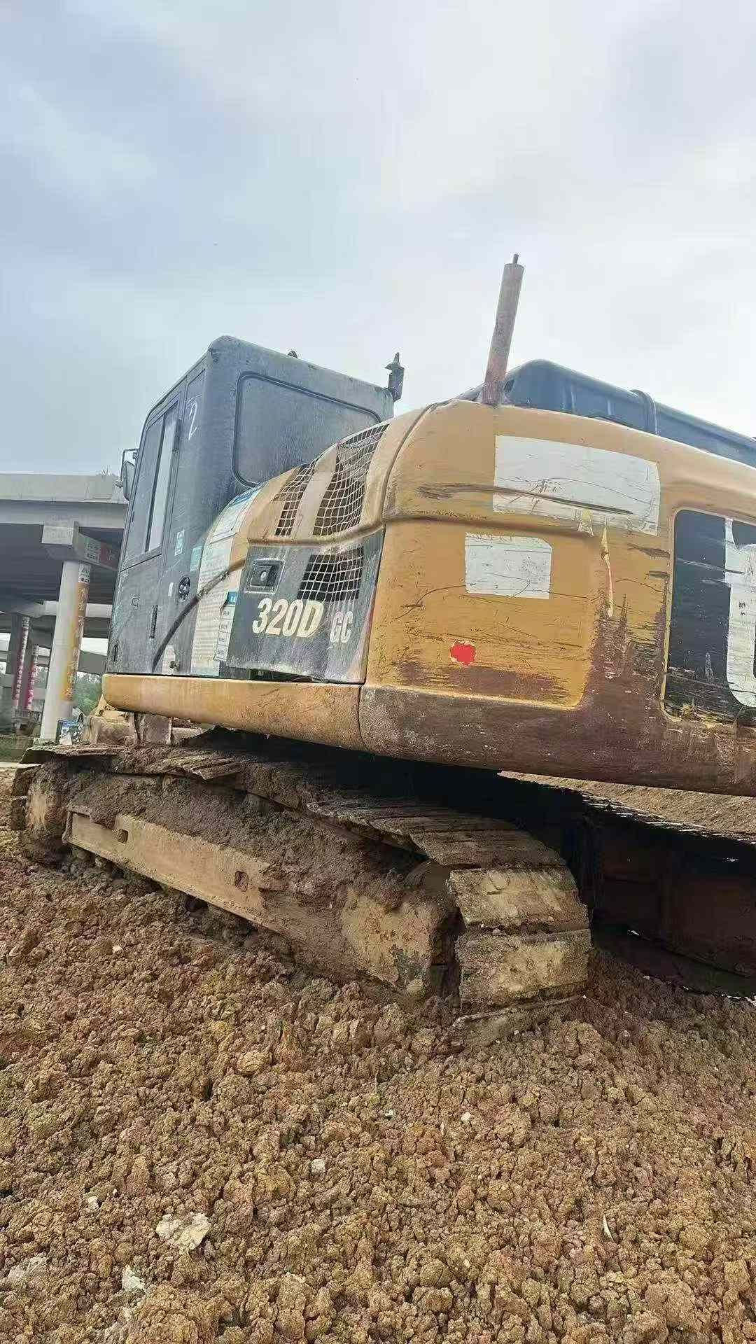 Buy Caterpillar 320D Used Excavator / 2 Buy Caterpillar 320D Used Excavator / 2