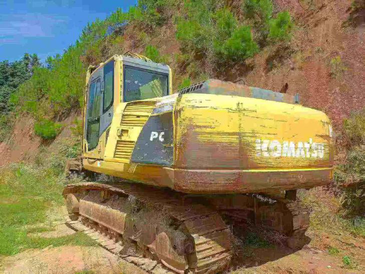 Buy Komatsu PC200-8 Used Excavator / 1