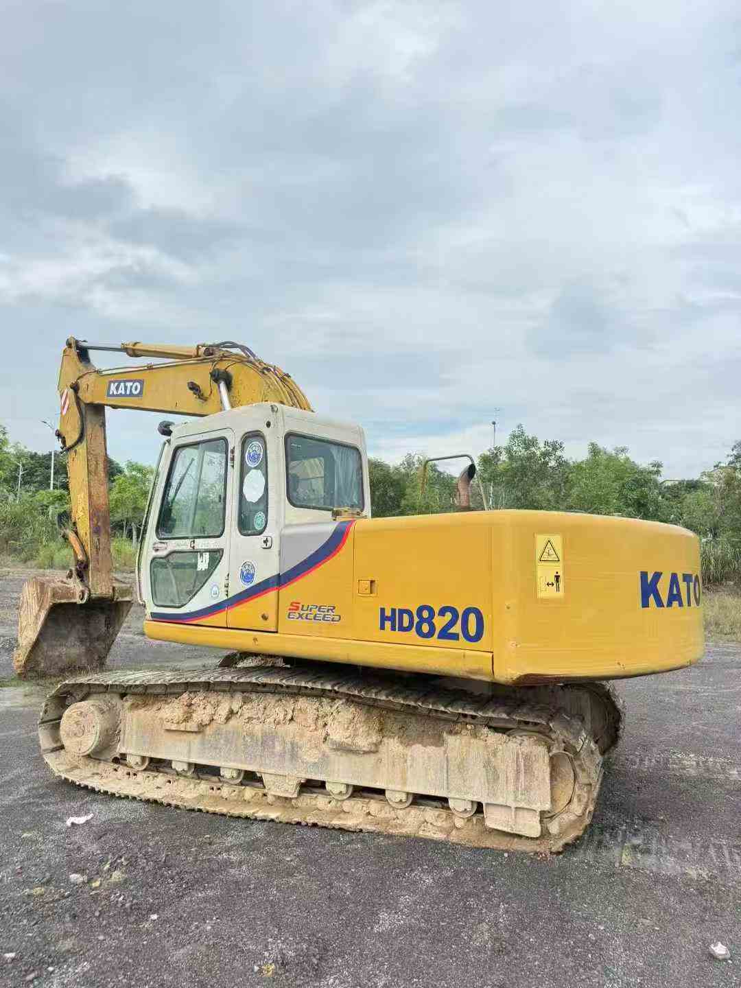 Buy Kato Used Excavator / 1