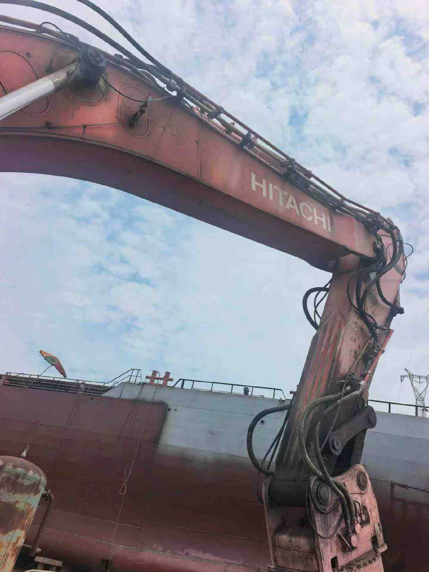 Buy Hitachi ZX490LCH-5A Used Excavator / 9