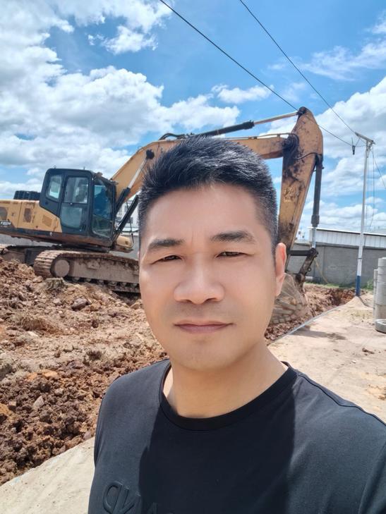 Buy Sany SY205C Used Excavator / 1