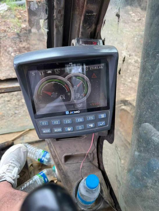 Buy XCMG XE215 Used Excavator / 1