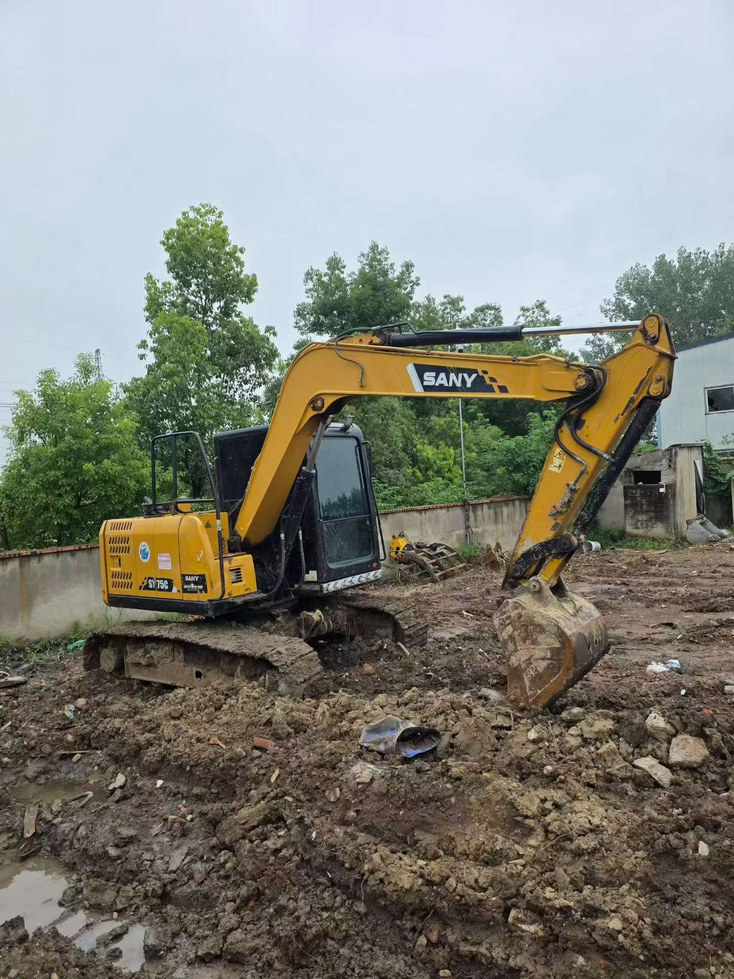 Buy Sany SY75 Used Excavator / 2 Buy Sany SY75 Used Excavator / 2