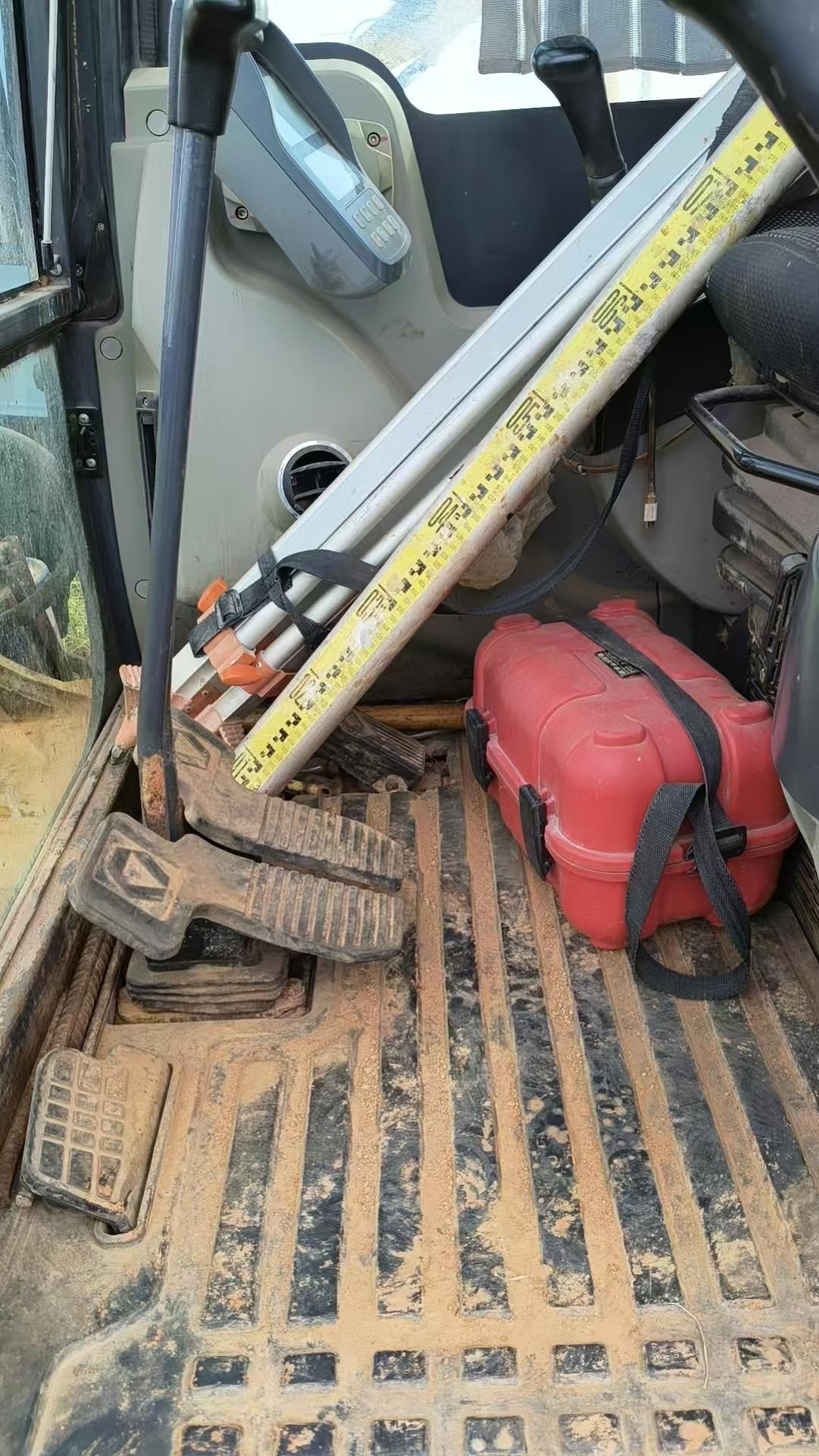 Buy XCMG XE60 Used Excavator / 8 Buy XCMG XE60 Used Excavator / 8