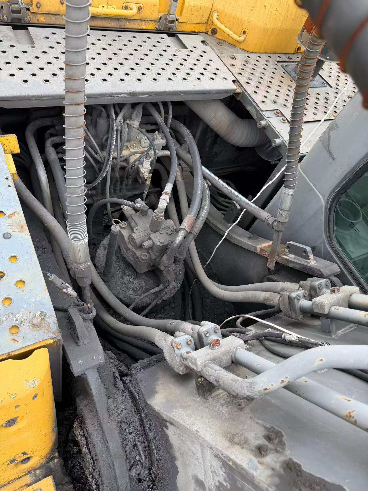 Buy Volvo EC250D Used Excavator / 8 Buy Volvo EC250D Used Excavator / 8