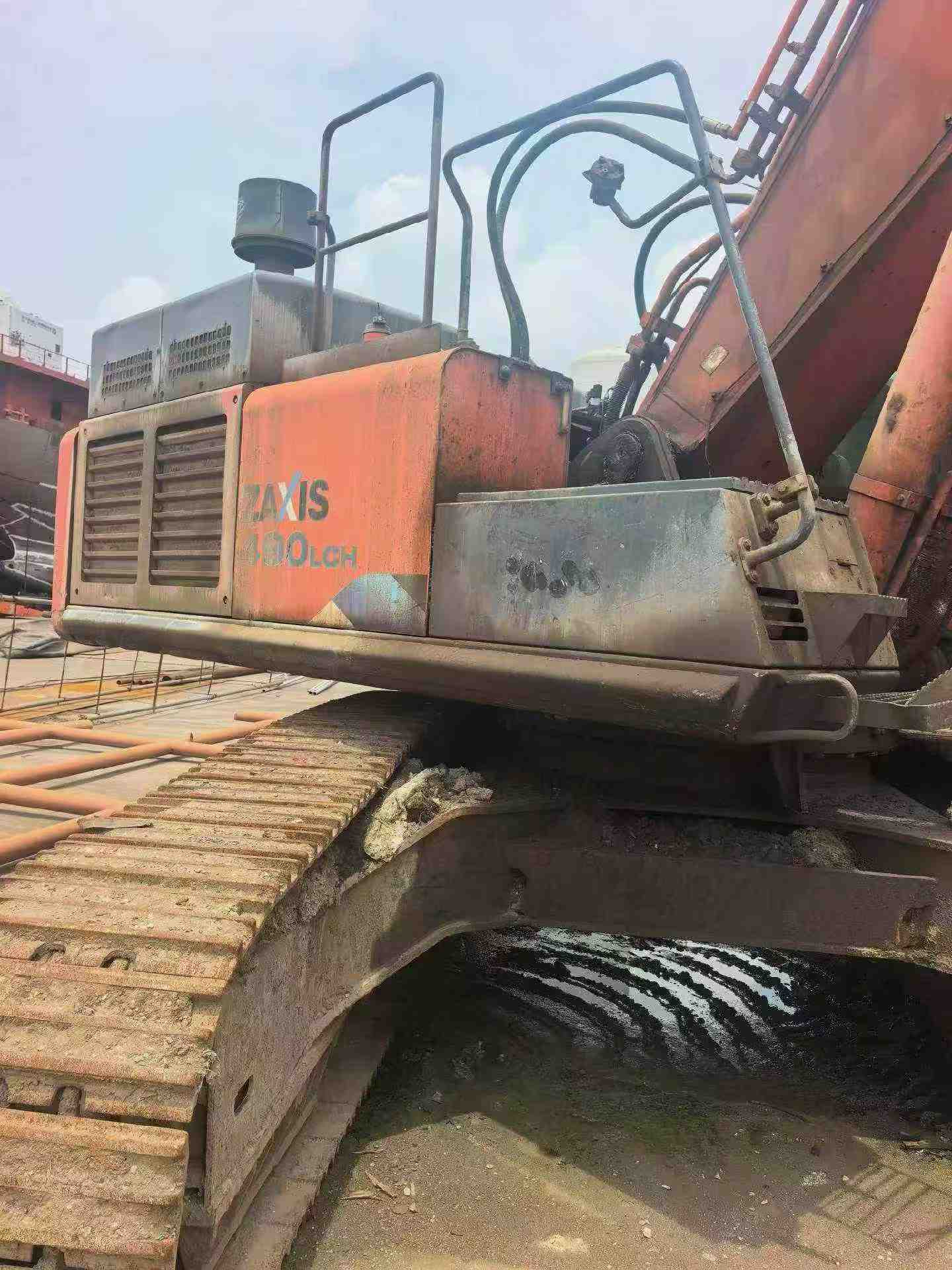 Buy Hitachi ZX490LCH-5A Used Excavator / 3