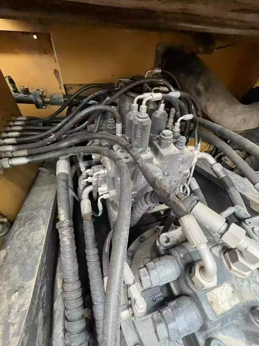 Buy XCMG XE370 Used Excavator / 2 Buy XCMG XE370 Used Excavator / 2