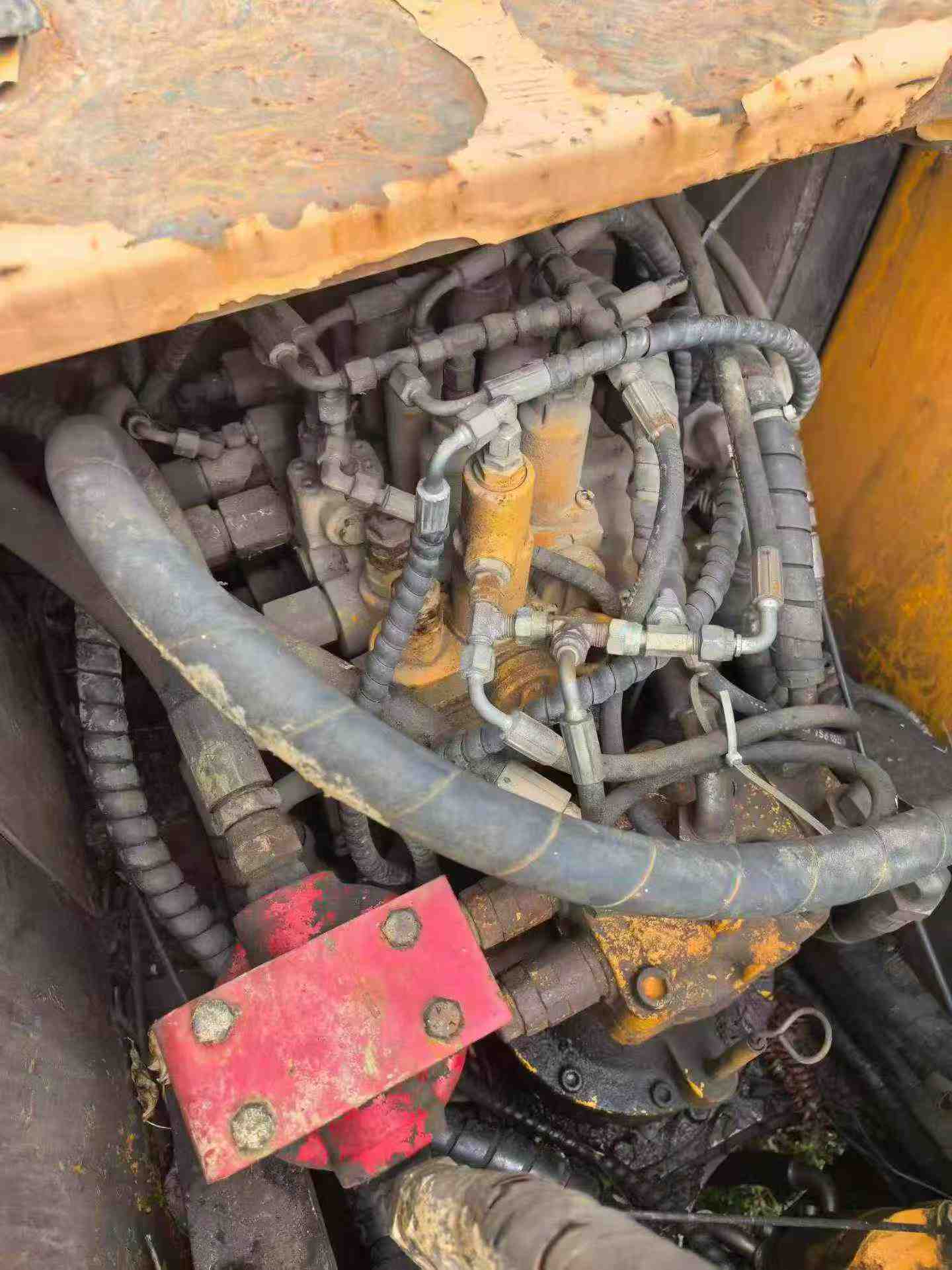 Buy Sany SY135 Used Excavator / 4 Buy Sany SY135 Used Excavator / 4