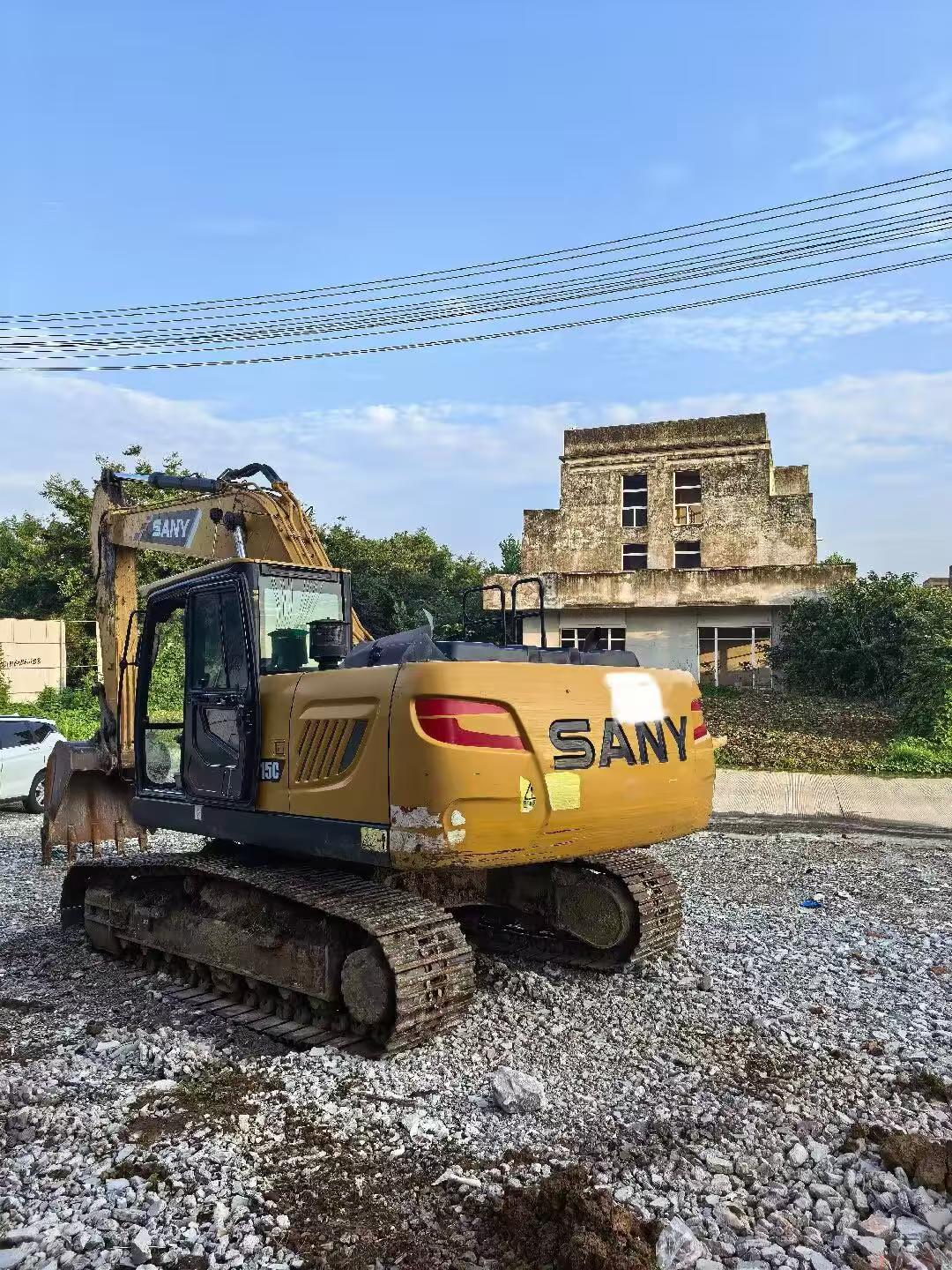 Buy Sany SY215C Used Excavator / 3 Buy Sany SY215C Used Excavator / 3