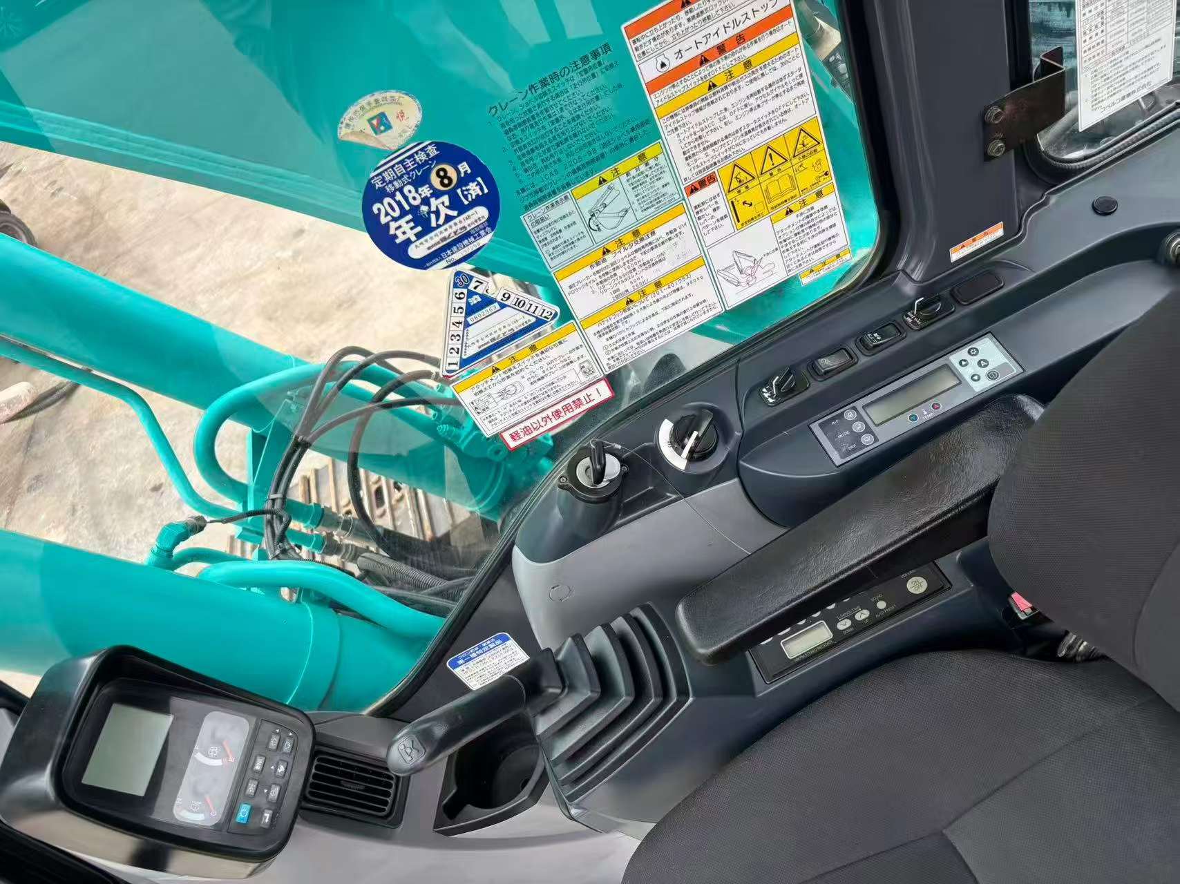 Buy Kobelco SK200-2 Used Excavator / 3 Buy Kobelco SK200-2 Used Excavator / 3