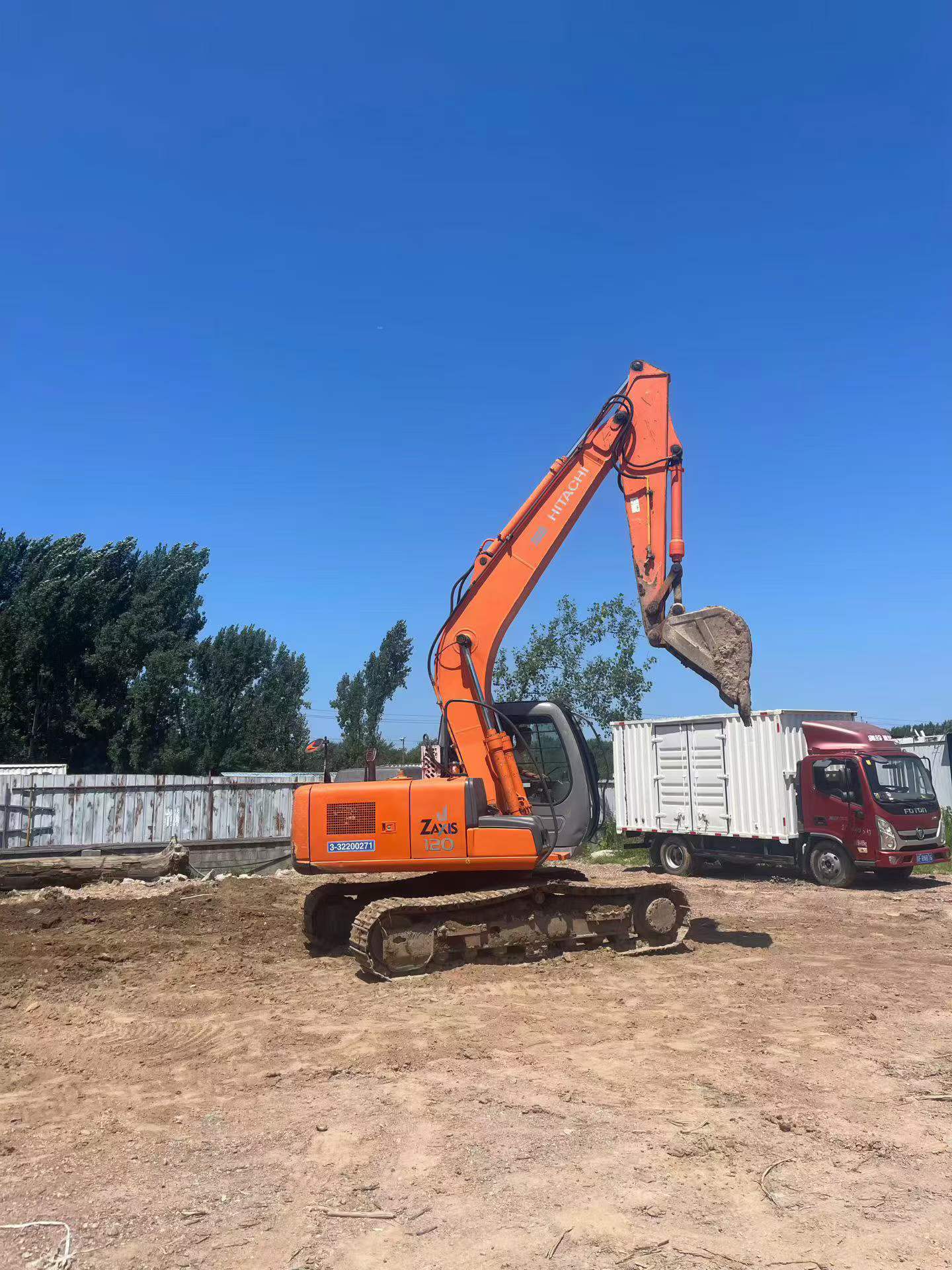 Buy Hitachi EX120 Used Excavator / 4 Buy Hitachi EX120 Used Excavator / 4