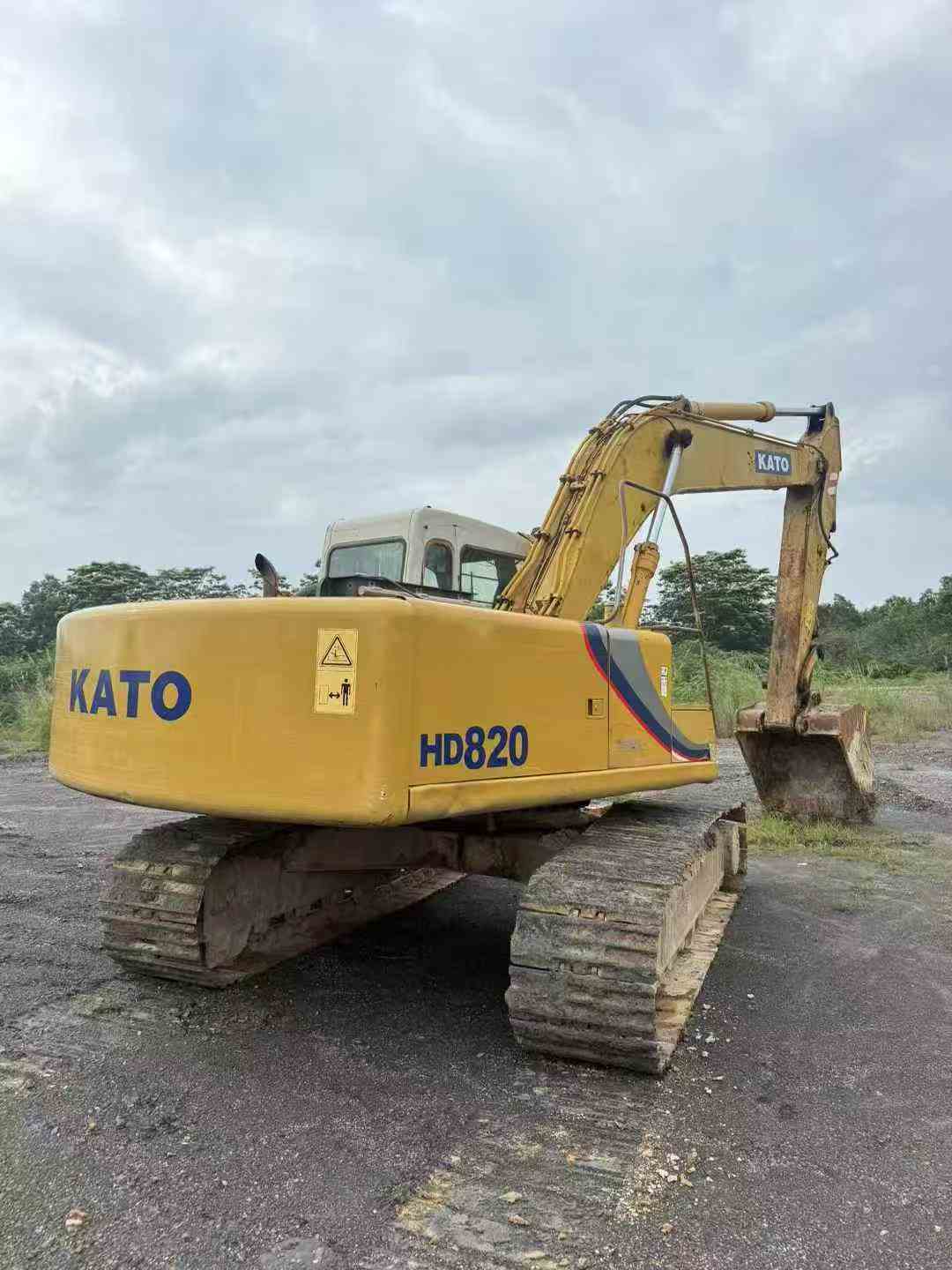 Buy Kato Used Excavator / 2 Buy Kato Used Excavator / 2