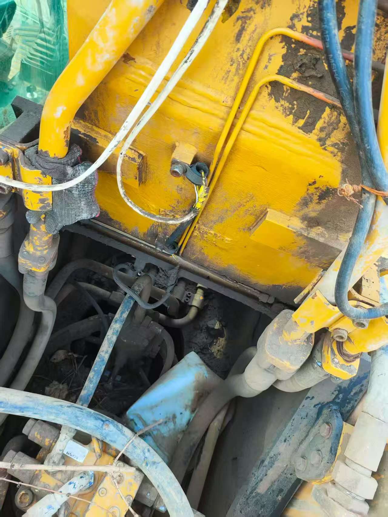 Buy Sany SY215C Used Excavator / 6 Buy Sany SY215C Used Excavator / 6
