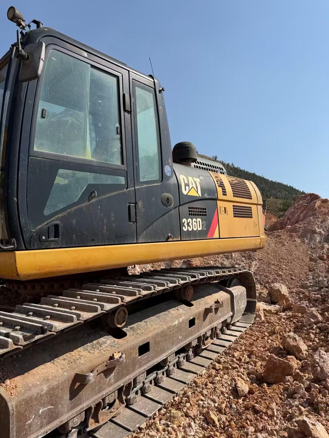 Buy Caterpillar 330B Used Excavator / 1