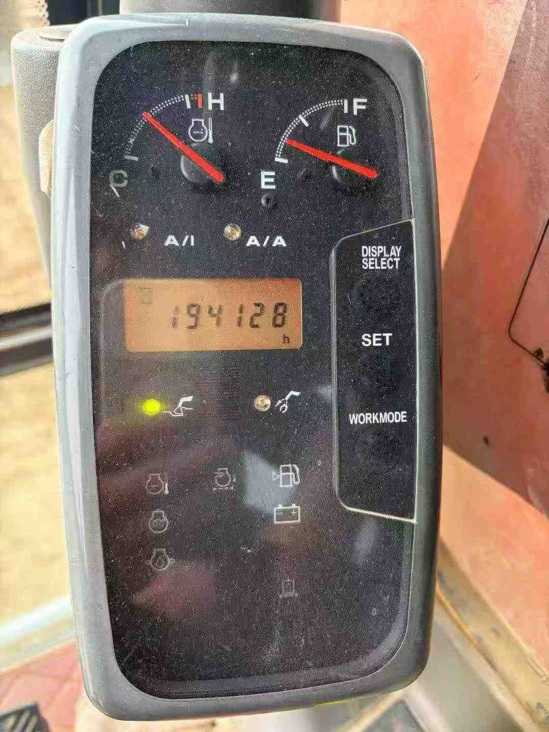 Buy Hitachi ZX200-3G Used Excavator / 6 Buy Hitachi ZX200-3G Used Excavator / 6