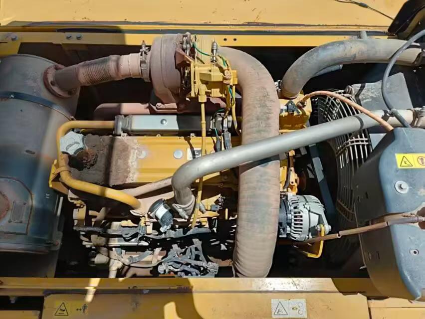 Buy JohnDeere E260LC Used Excavator / 8 Buy JohnDeere E260LC Used Excavator / 8