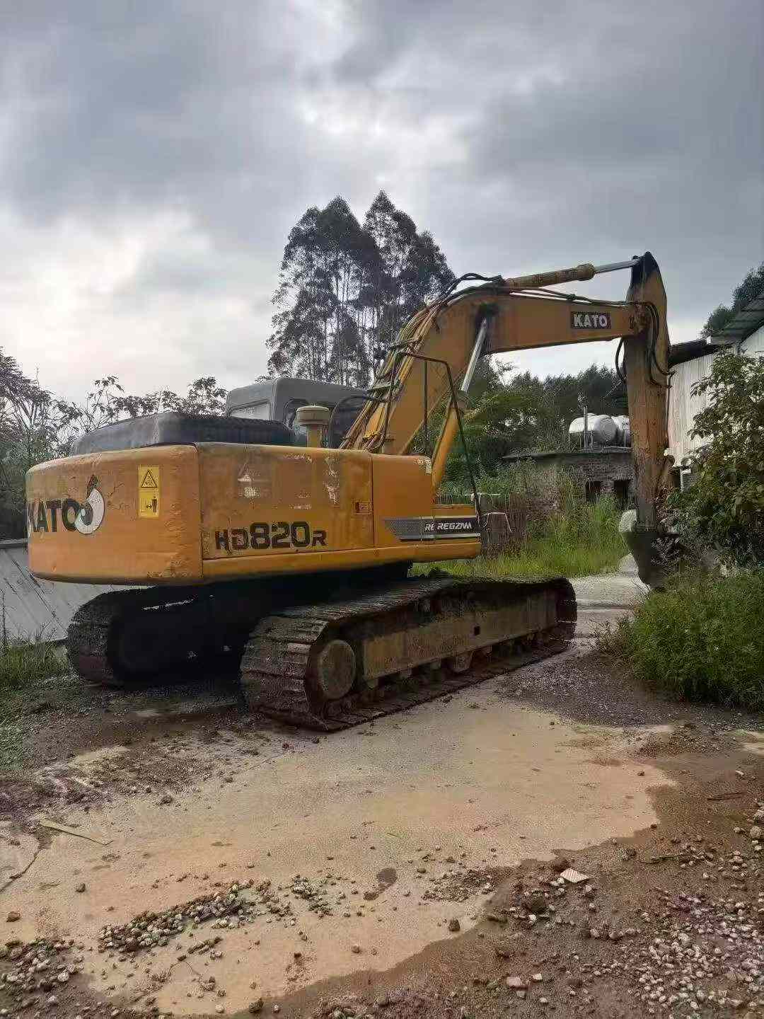 Buy Kato Used Excavator / 1