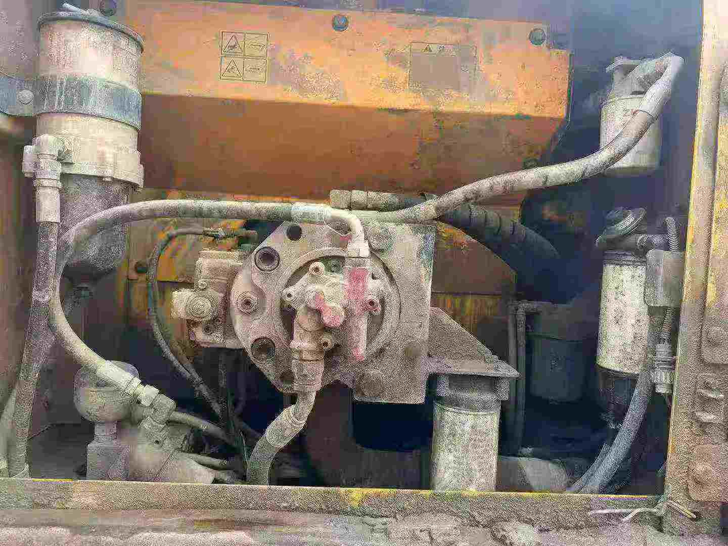 Buy Hyundai R215-7 Used Excavator / 7 Buy Hyundai R215-7 Used Excavator / 7