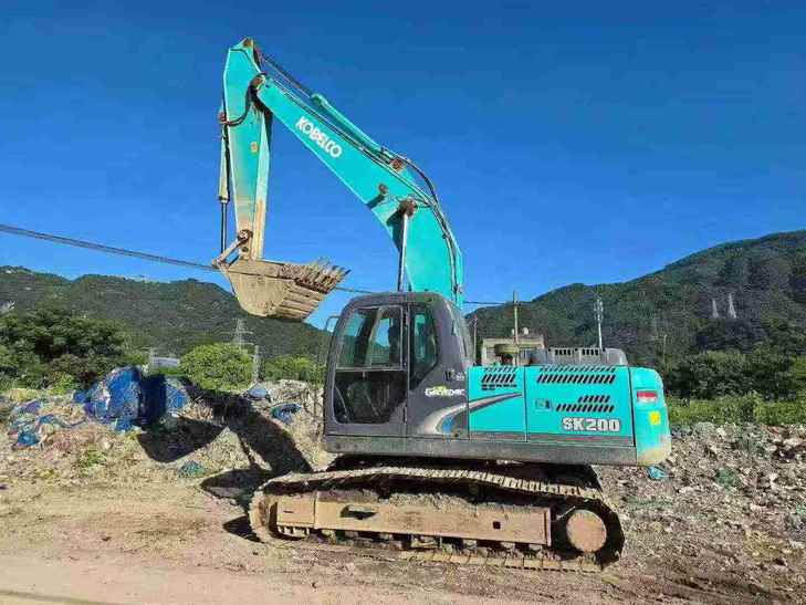 Buy Kobelco SK2008 Used Excavator / 1