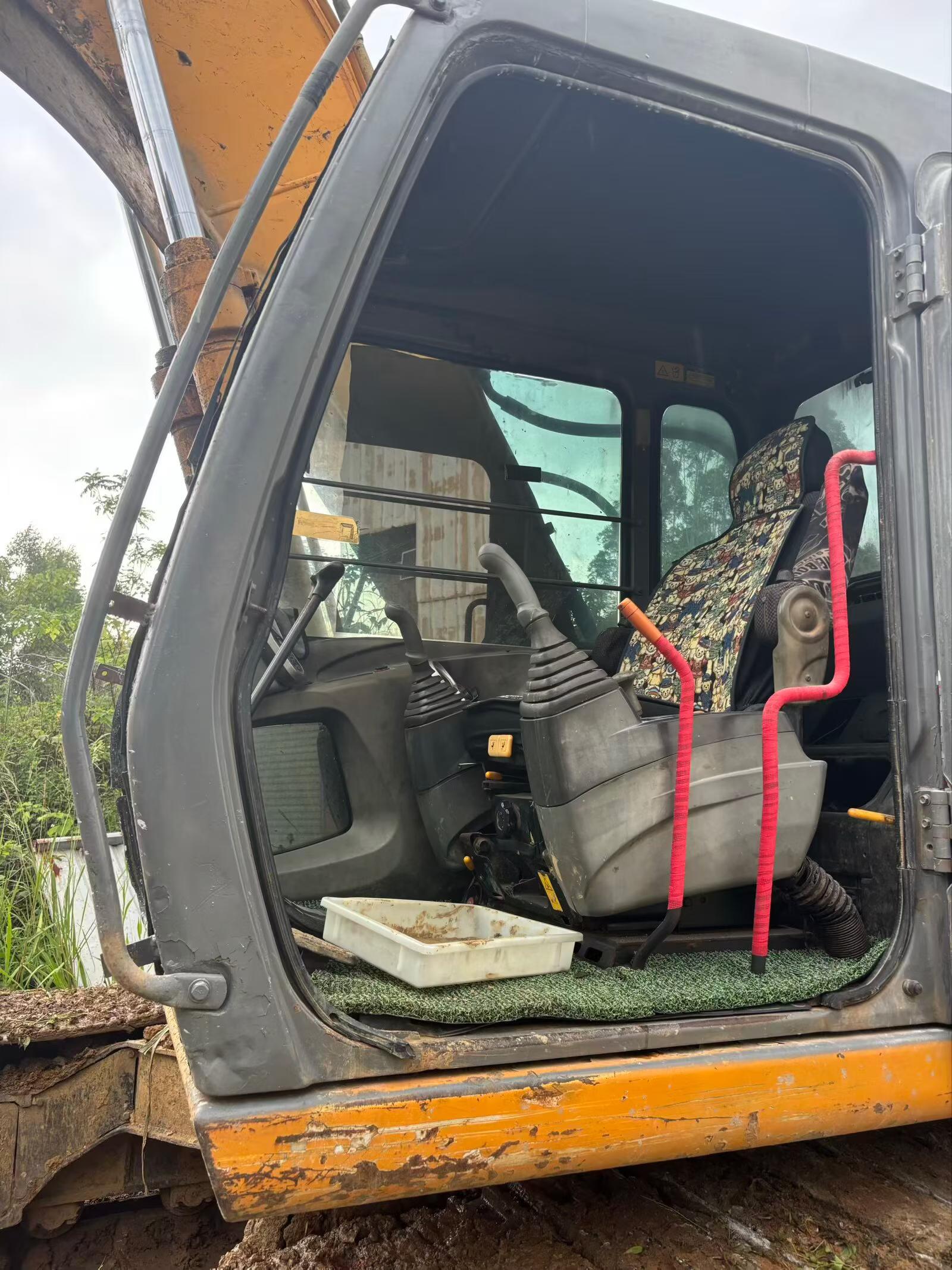 Buy Kato Used Excavator / 3
