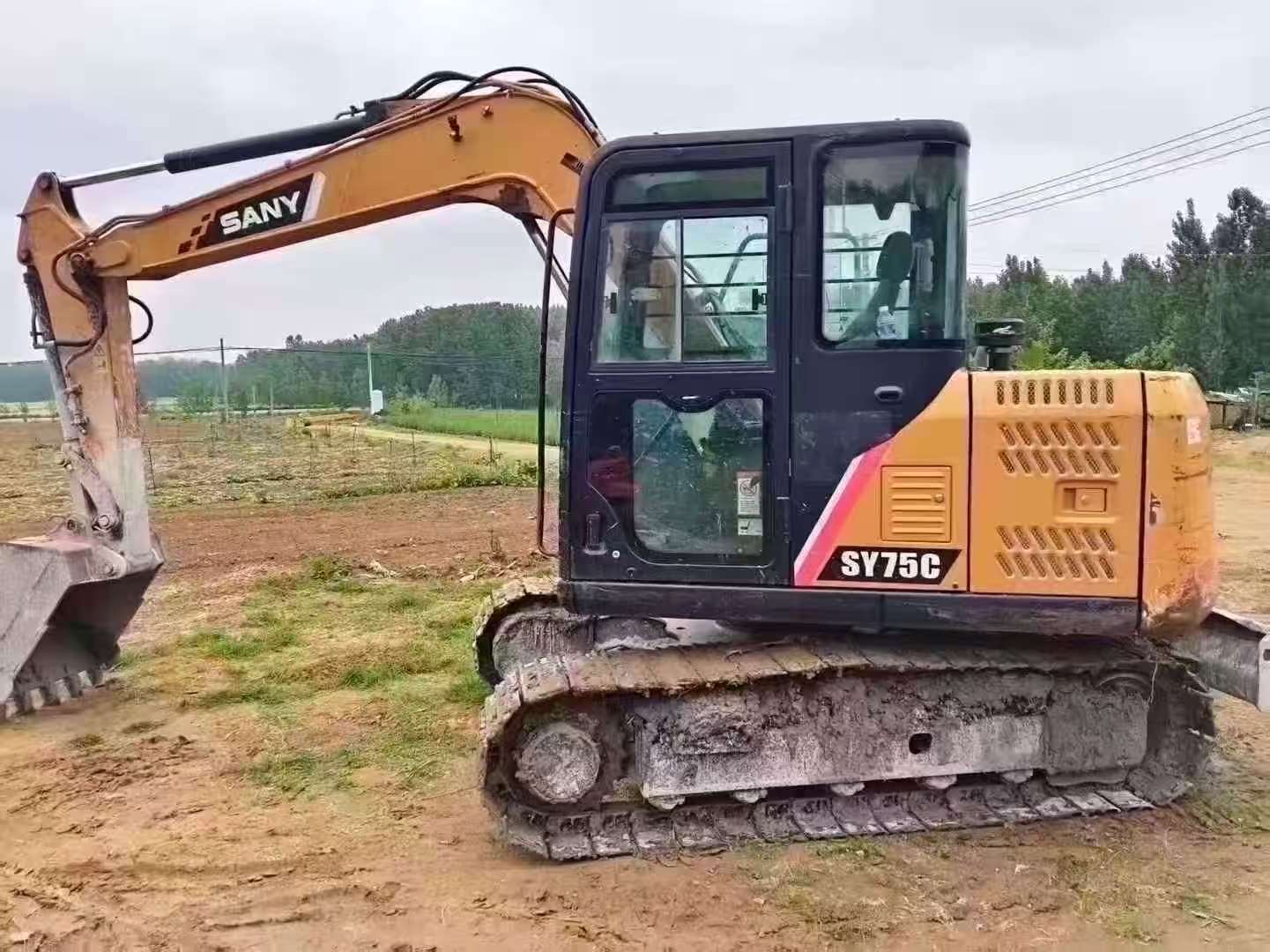 Buy Sany SY75 Used Excavator / 3 Buy Sany SY75 Used Excavator / 3