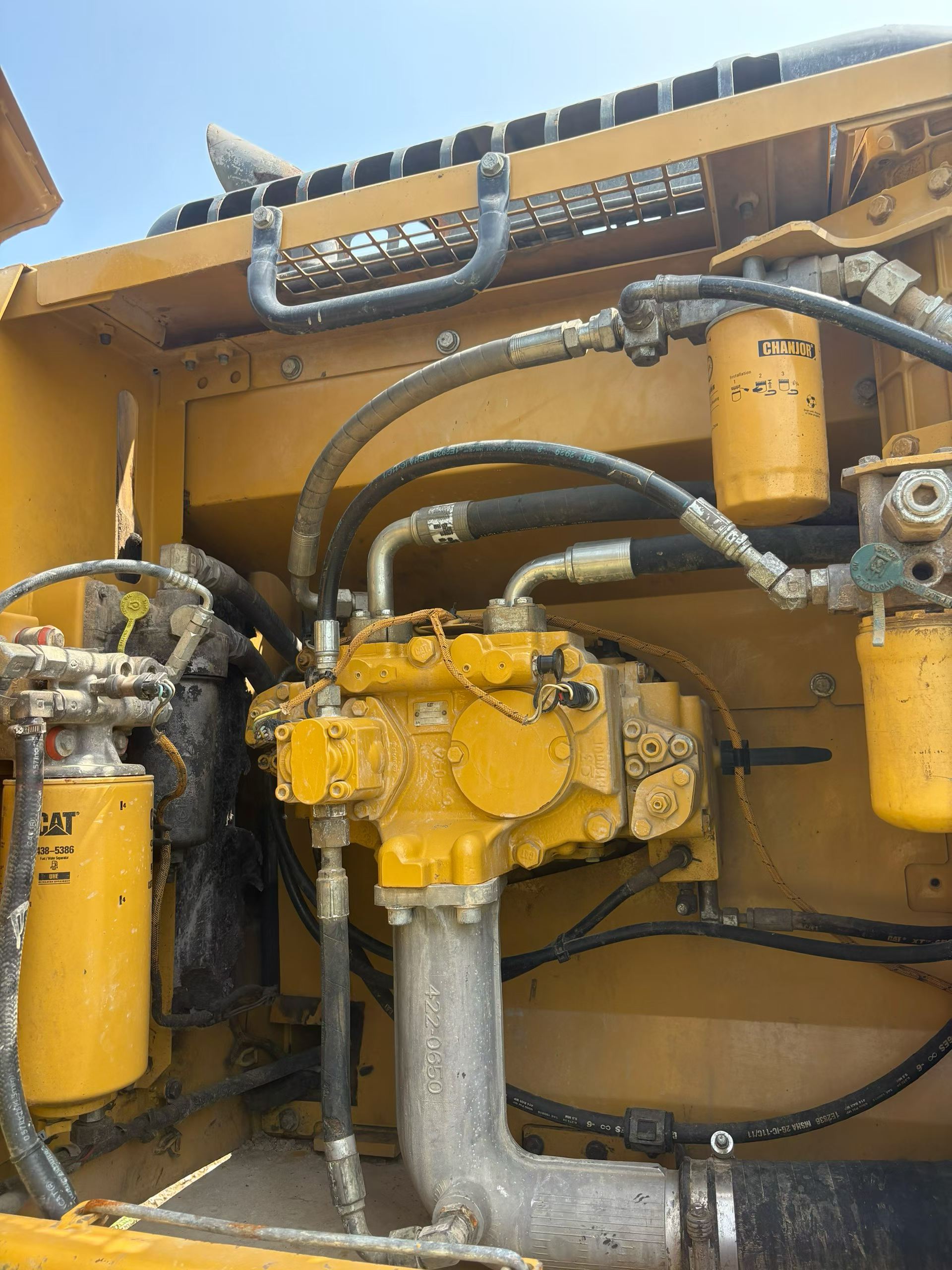 Buy Caterpillar 326DL Used Excavator / 6 Buy Caterpillar 326DL Used Excavator / 6