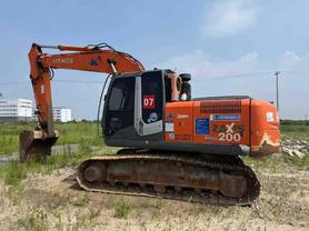 Buy Hitachi EX200-3 Used Excavator / 2 Buy Hitachi EX200-3 Used Excavator / 2