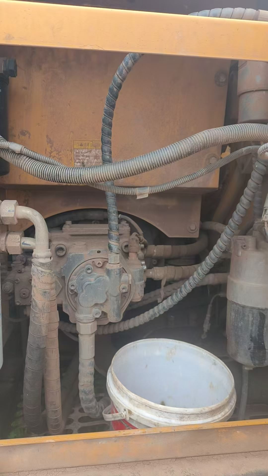 Buy Sany SY135 Used Excavator / 3 Buy Sany SY135 Used Excavator / 3