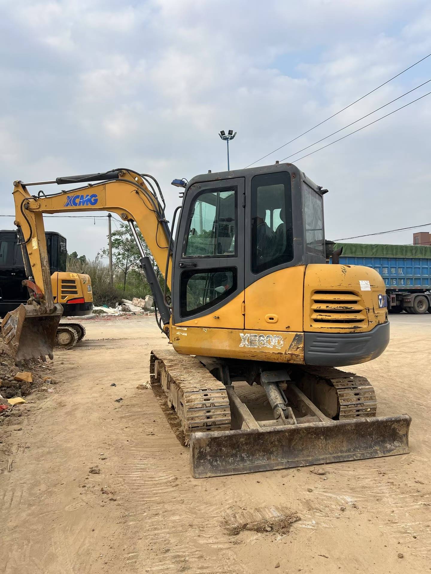 Buy XCMG XE60 Used Excavator / 3 Buy XCMG XE60 Used Excavator / 3