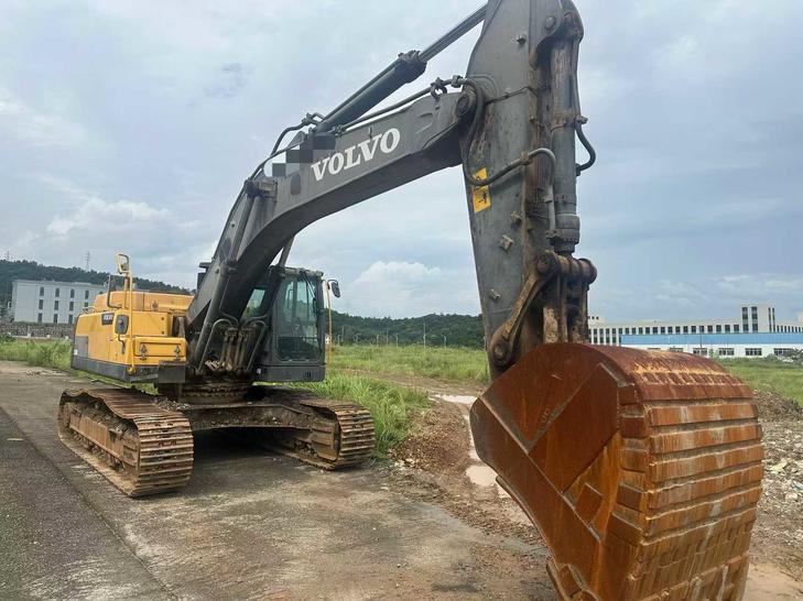 Buy Volvo EC380D Used Excavator / 1
