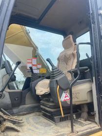 Buy Caterpillar 323 Used Excavator / 6 Buy Caterpillar 323 Used Excavator / 6