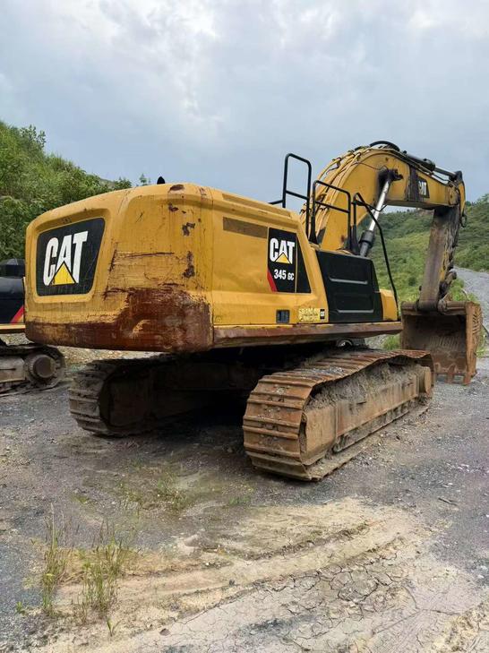 Buy Caterpillar 345B Used Excavator / 1