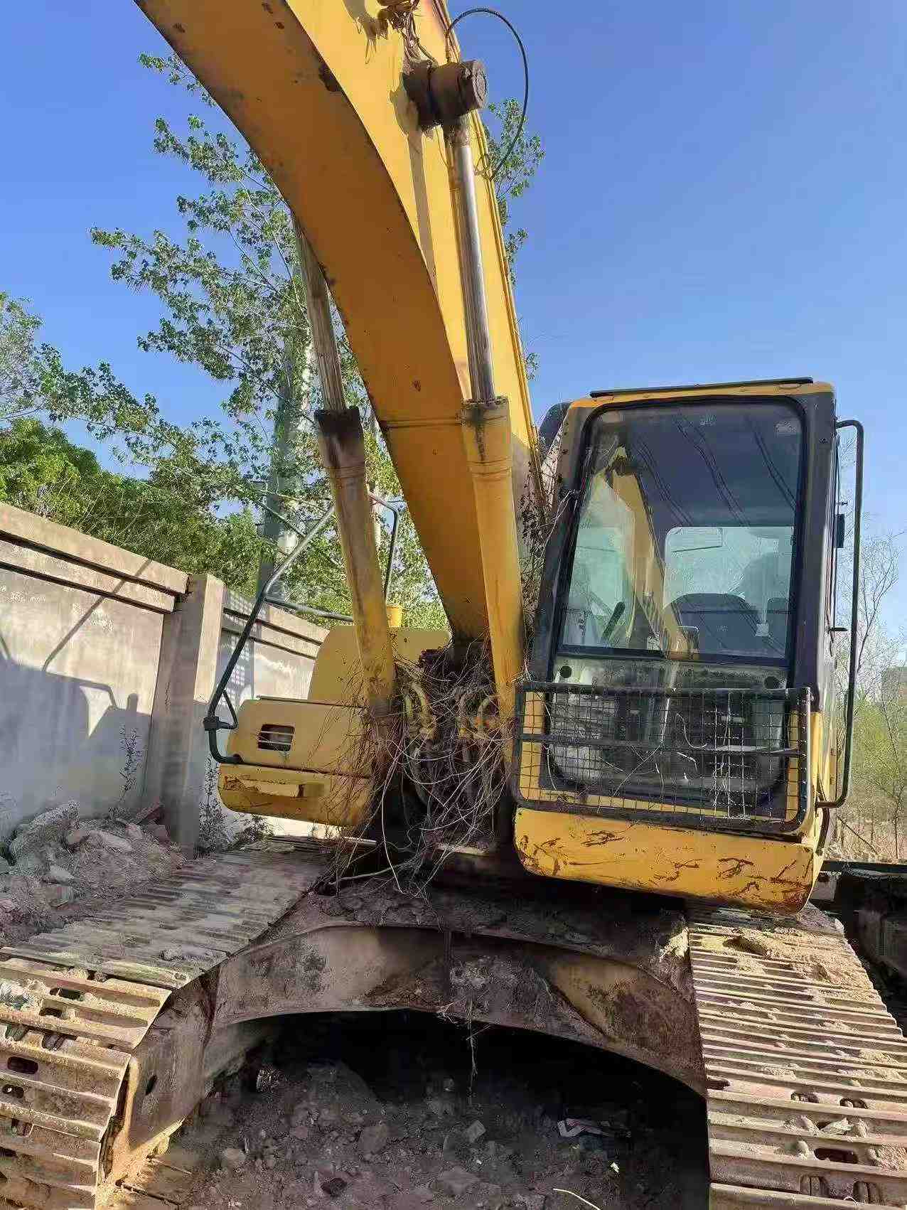 Buy Komatsu PC200-7 Used Excavator / 5 Buy Komatsu PC200-7 Used Excavator / 5