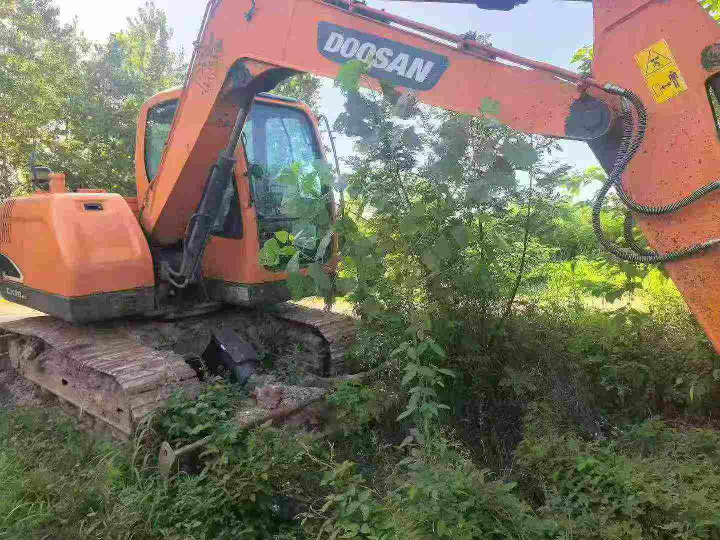 Buy Doosan DX75 Used Excavator / 1