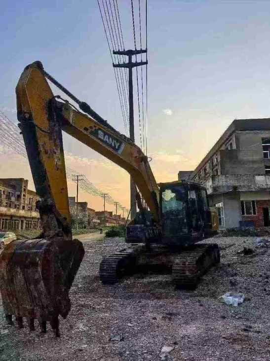 Buy Sany SY215C Used Excavator / 1