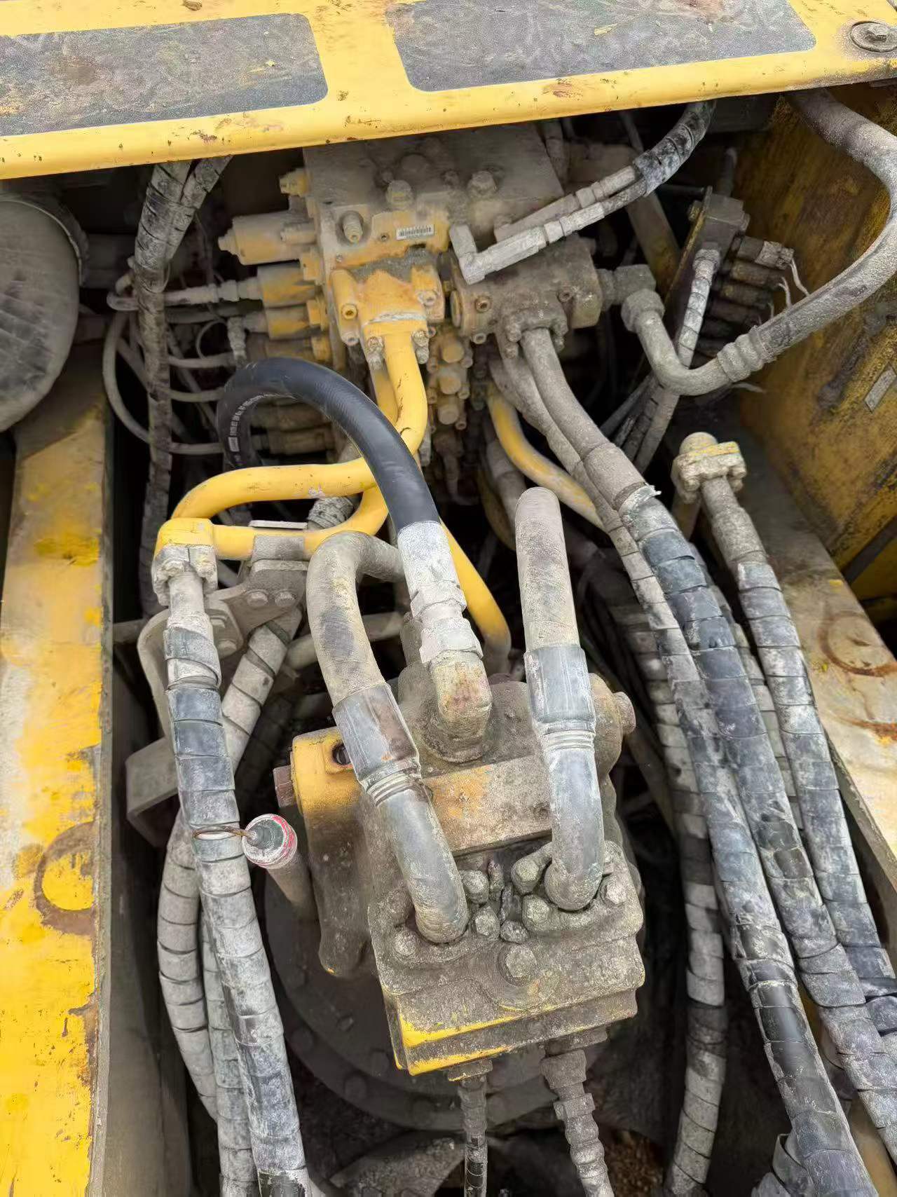 Buy Komatsu PC360-7 Used Excavator / 4 Buy Komatsu PC360-7 Used Excavator / 4