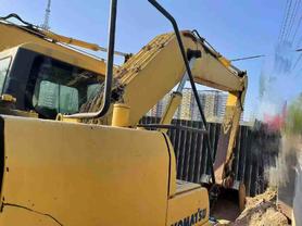 Buy Komatsu PC200-7 Used Excavator / 2 Buy Komatsu PC200-7 Used Excavator / 2