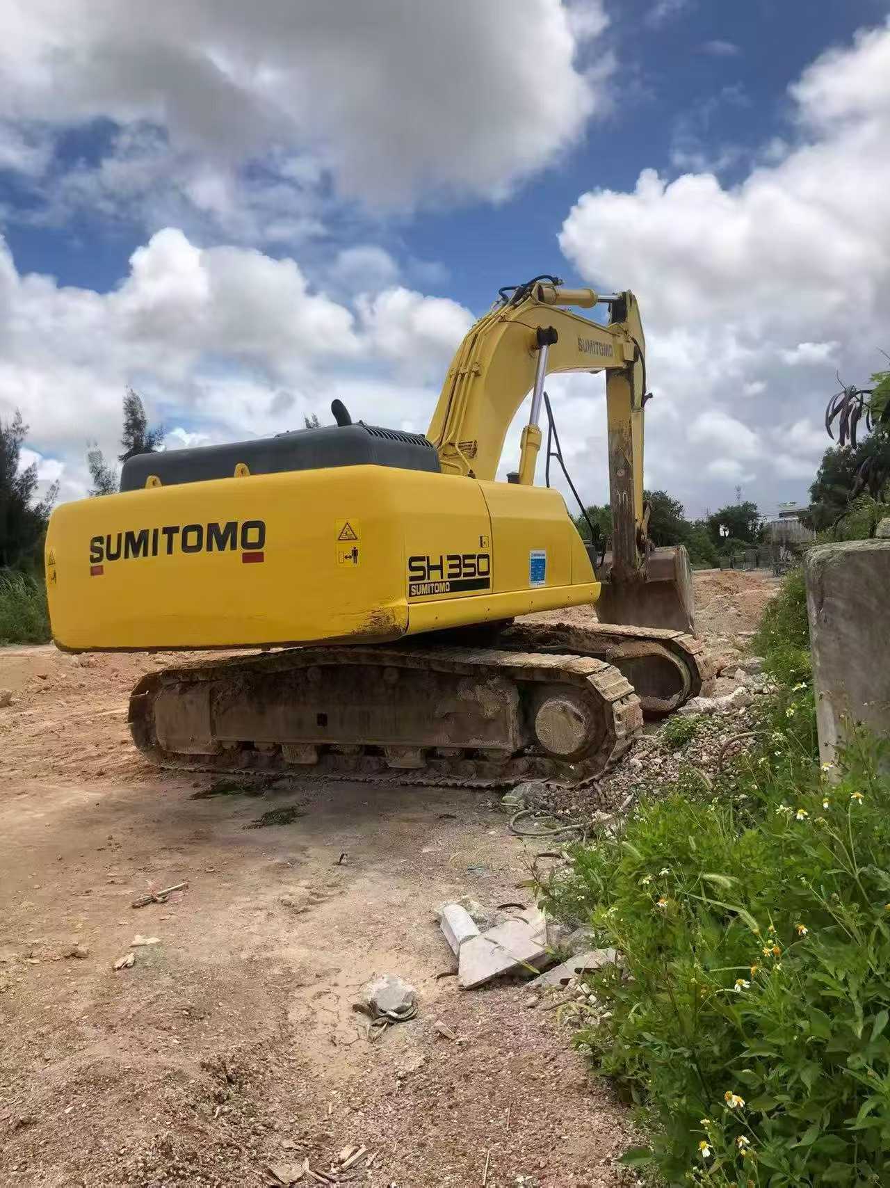 Buy Sumitomo SH350-5 Used Excavator / 9 Buy Sumitomo SH350-5 Used Excavator / 9