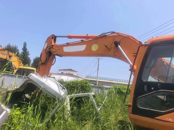 Buy Doosan DH215-9E Used Excavator / 1