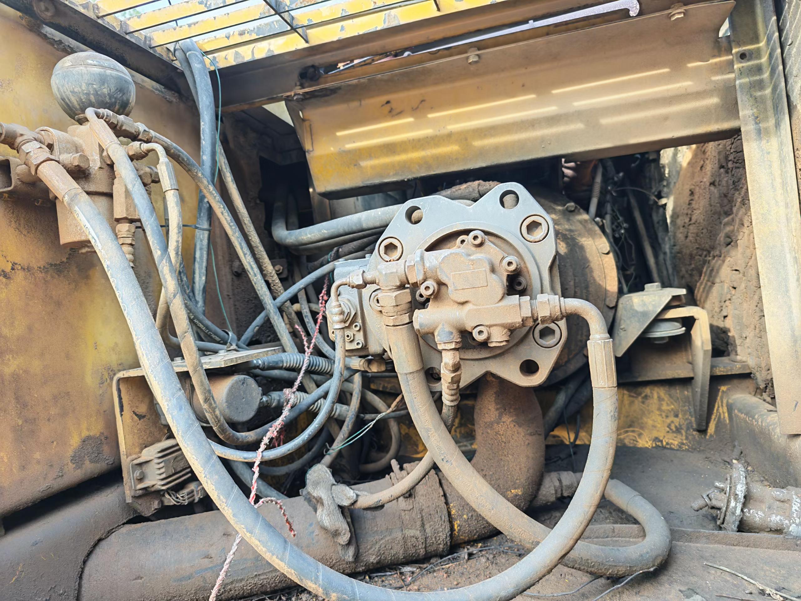 Buy Kato Used Excavator / 2 Buy Kato Used Excavator / 2