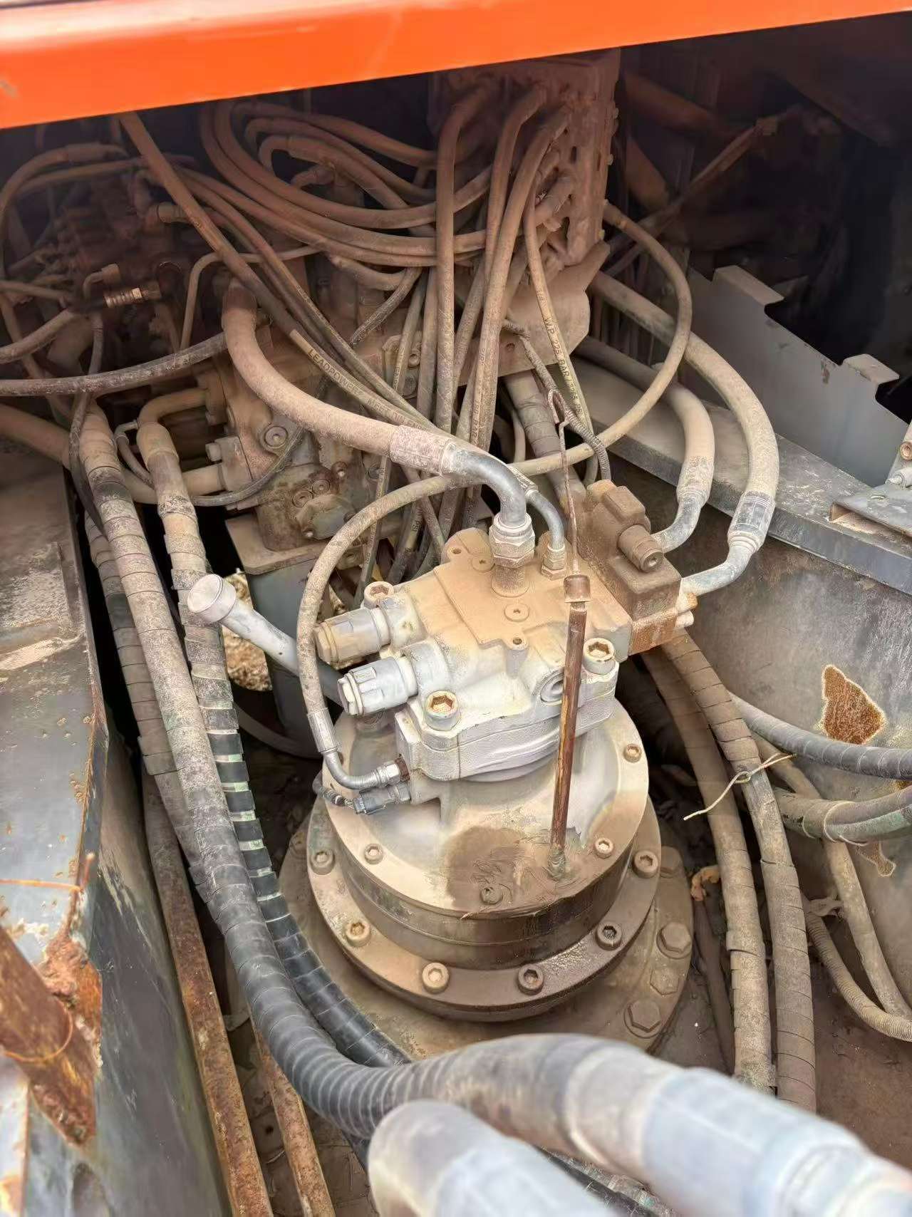 Buy Hitachi EX240-3 Used Excavator / 3 Buy Hitachi EX240-3 Used Excavator / 3